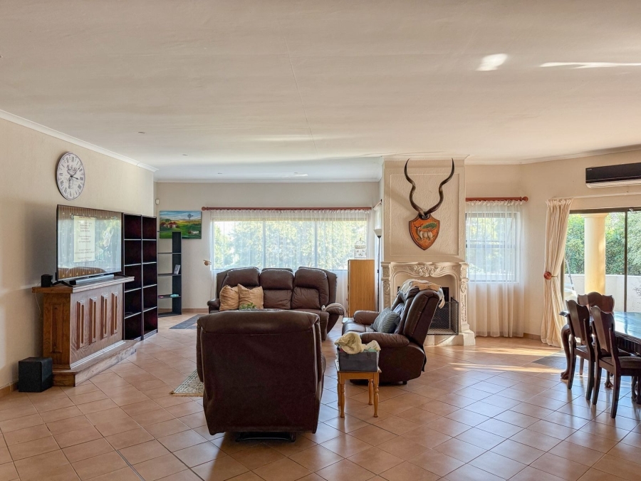 3 Bedroom Property for Sale in Kosmos Ridge North West